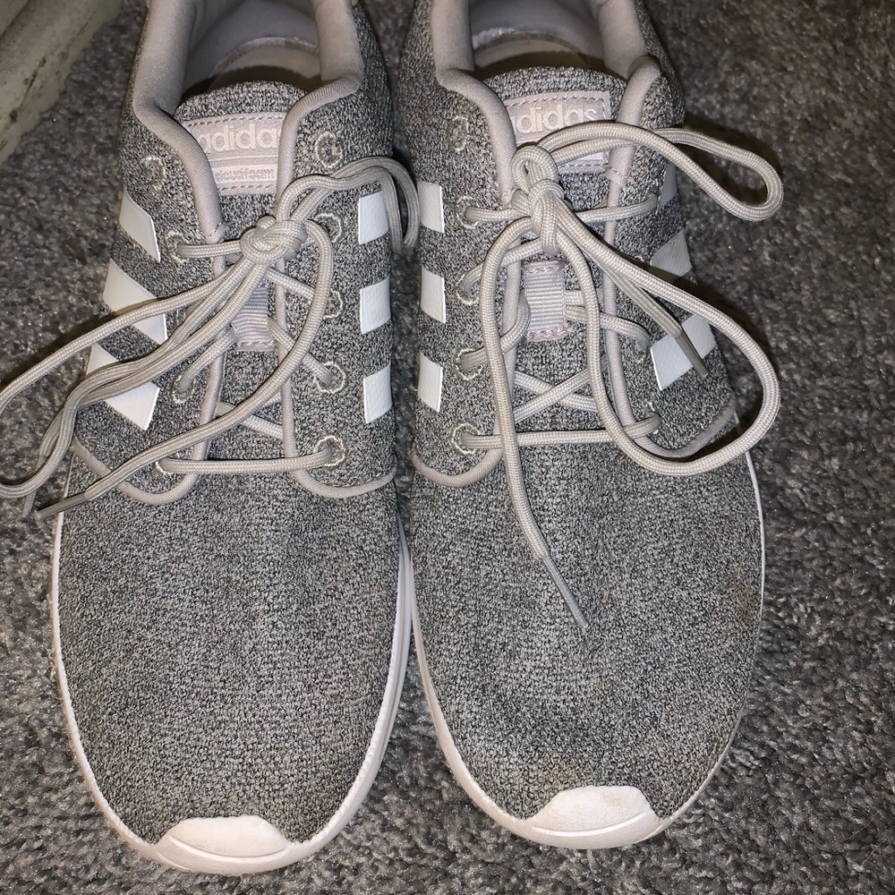 Women’s sneakers